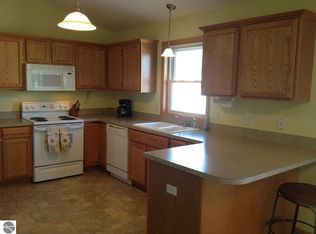 2124 Landview Dr, Traverse City, MI 49686