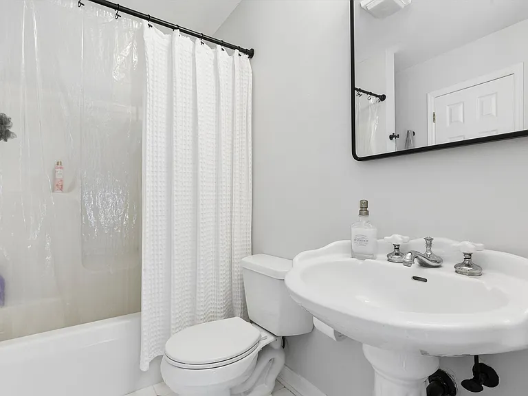 2 Red Creek Cir — Photo 26