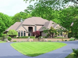 1925 Manalee Ln, Oxford, MI 48371