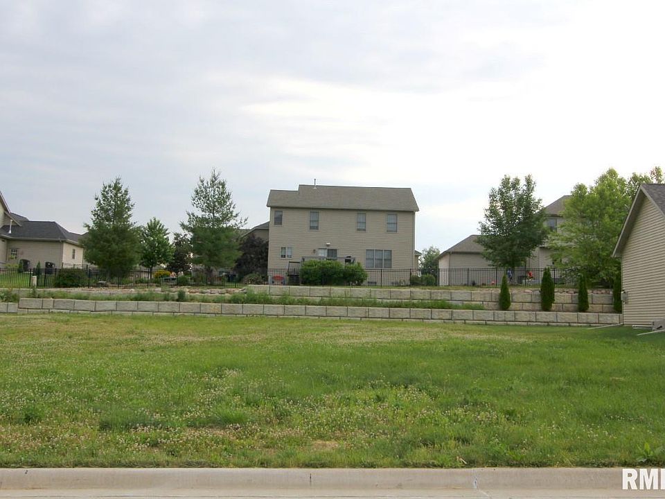 1st image of 6810 N Water Oak Dr