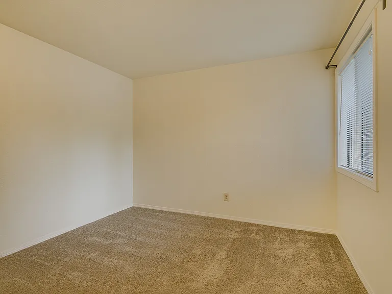 12424 NE 145th St #C25 — Photo 15