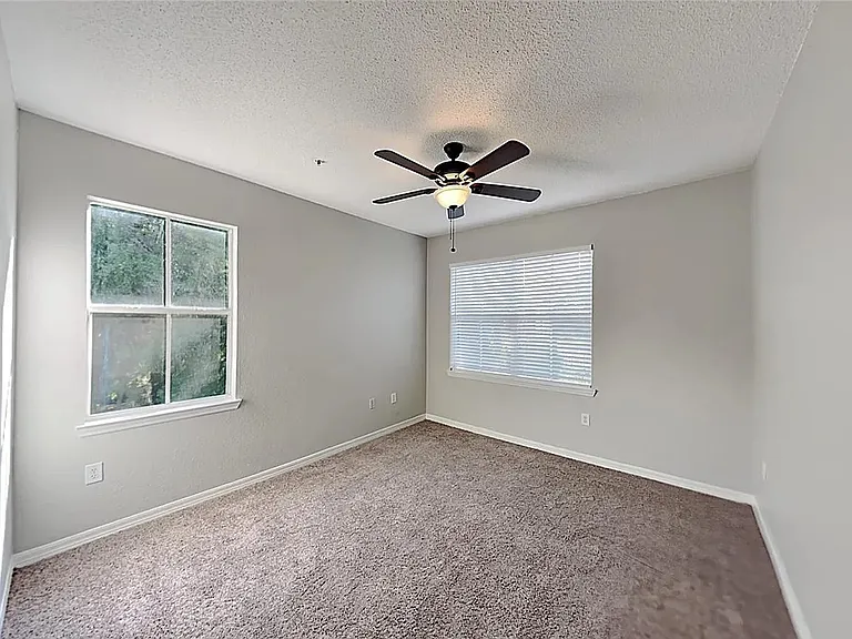 18001 Richmond Place Dr #420 — Photo 5