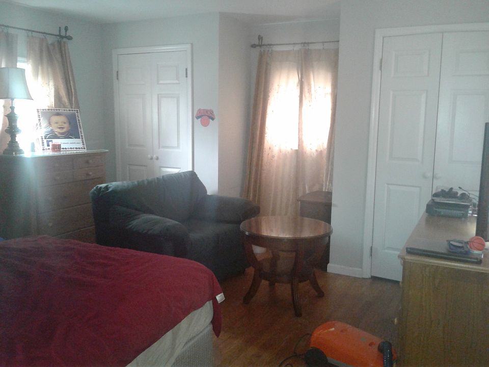 2nd image of 160 Ackerman Ave #2