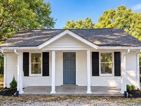 1610 S High St, Columbia, TN 38401