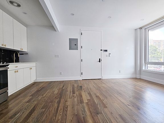 5th image of 2138 Bedford Ave #1F