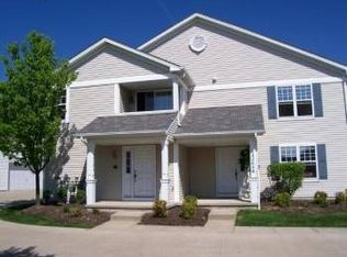 23286 Grist Mill Ct #24C, Olmsted Falls, OH 44138