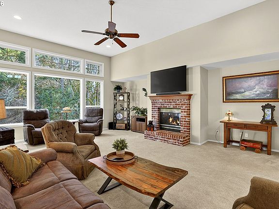 5th image of 13482 SW Ascension Dr