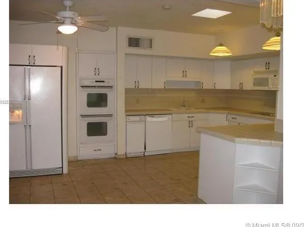9925 SW 138th St, Miami, FL 33176