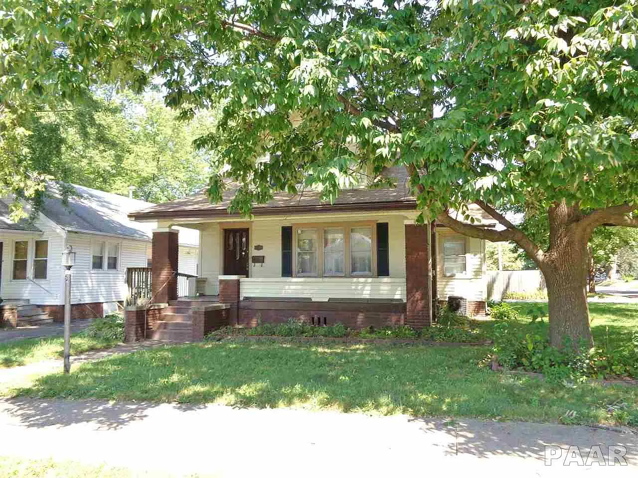 411 E McClure Ave photo 1