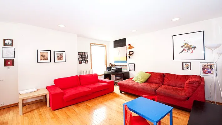 Sold by Park Property Advisors | media 3