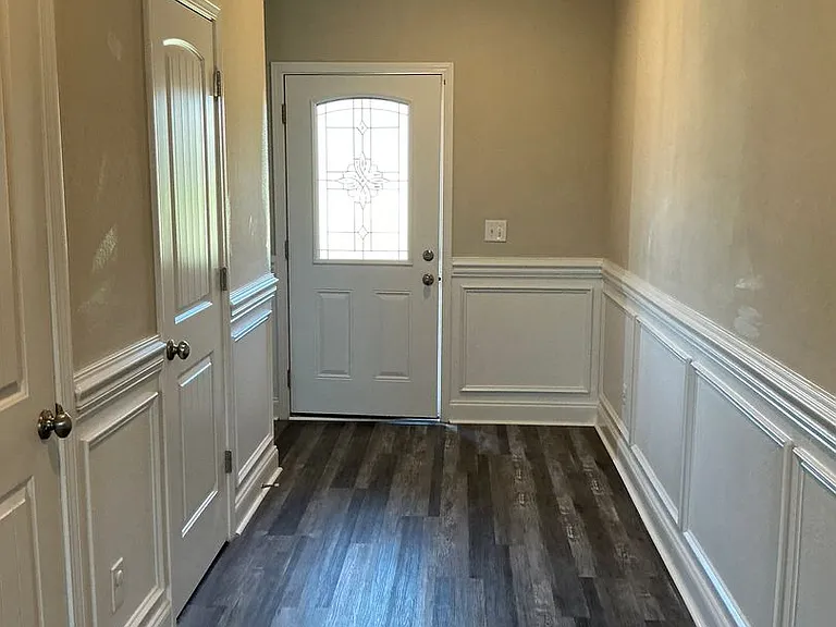 113 Darby Dr — Photo 4