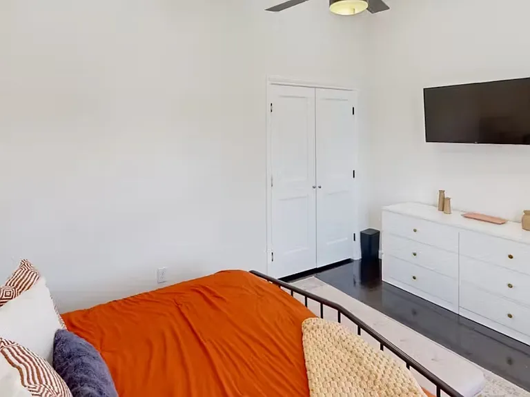 322 Andrews St #A — Photo 7