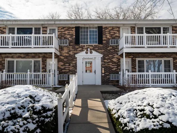 111 Heidel ROAD #4, Thiensville, WI 53092