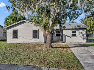 146 Avenue C, Geneva, FL 32732