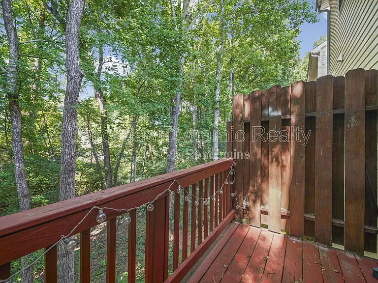 17059 Commons Creek Dr — Photo 28