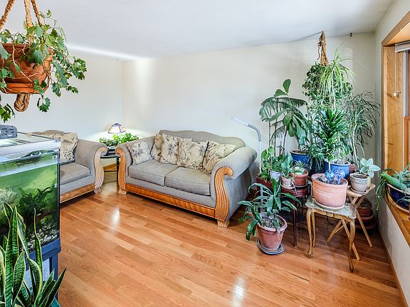 4th image of 11136 W Tufts Dr