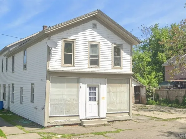 94 E 2nd St, Dunkirk, NY 14048