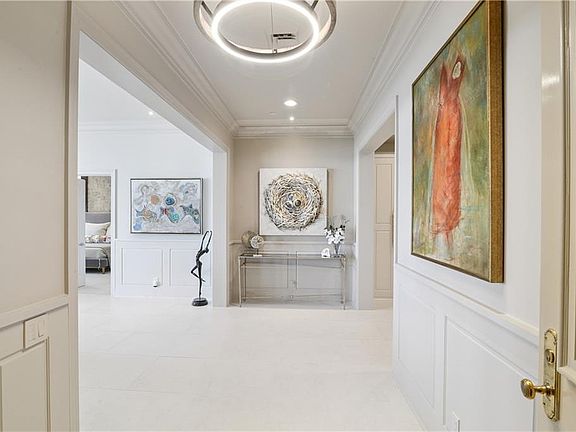 2nd image of 600 Port Of New Orleans Pl APT 5G