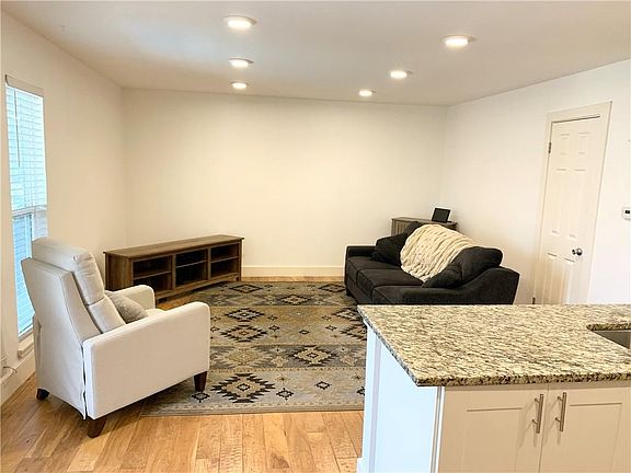 4th image of 5820 Berkman Dr APT 205