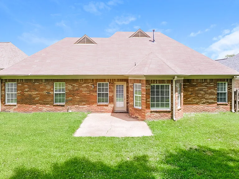 9555 Morning Shadow Dr — Photo 16