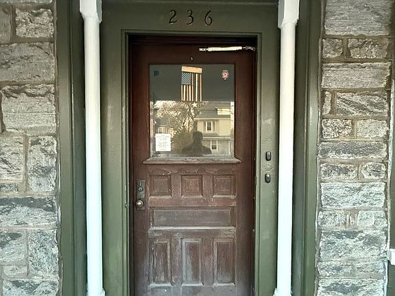 5th image of 236 W Ridley Ave