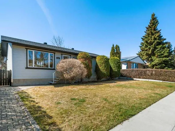 1417 N McCrimmon Dr, Carstairs, AB T0M 0N0