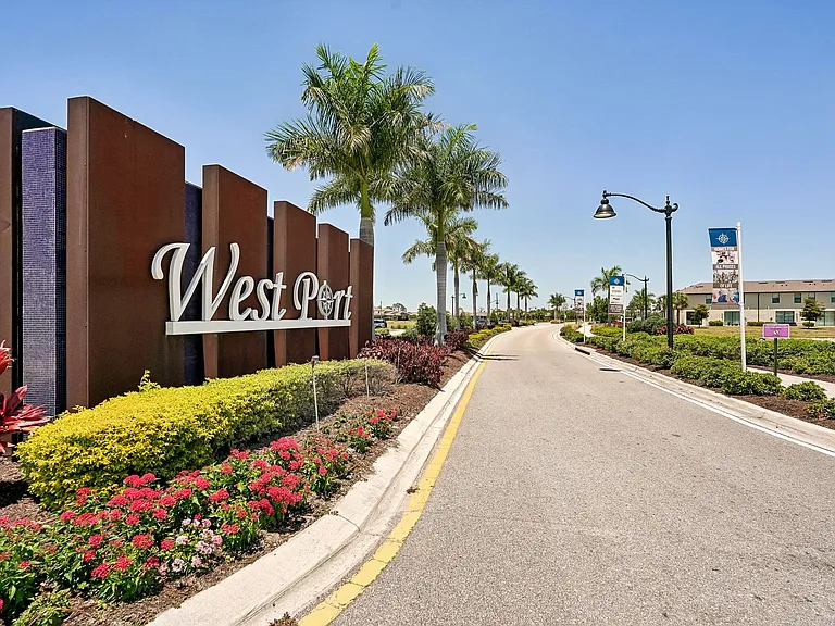 Landings At Westport — Photo 13