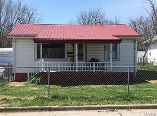 235 Sherman Ave, Lebanon, MO 65536