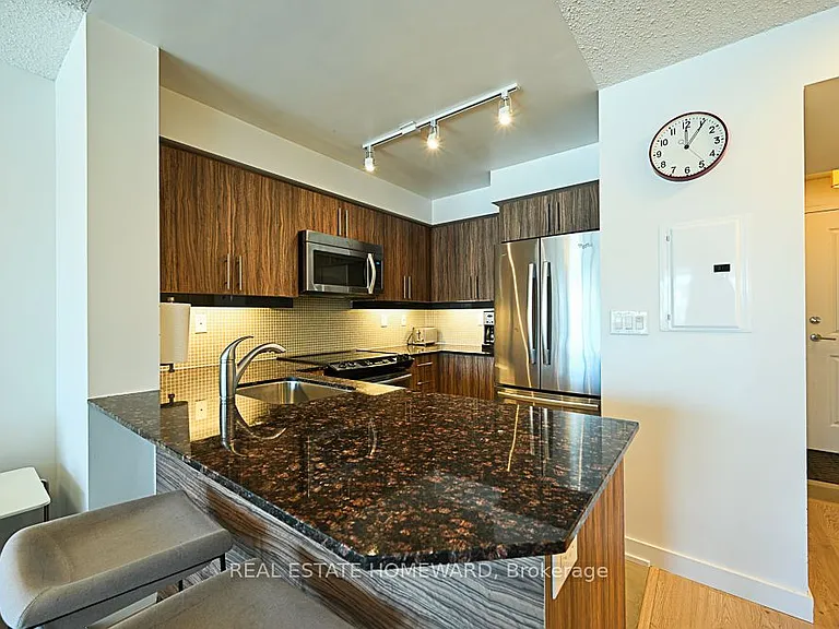 125 Western Battery Rd #913 — Photo 26