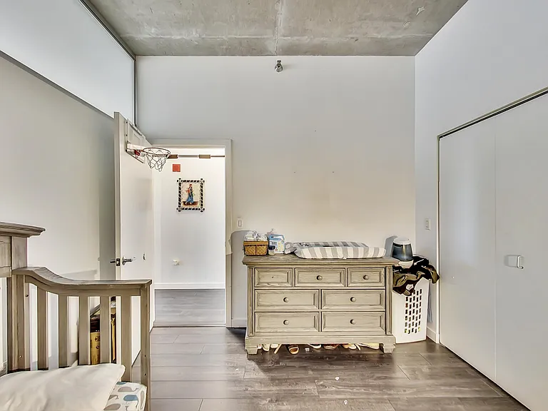 235 W Van Buren St #4311 — Photo 22