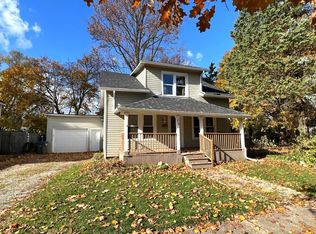 414 Susan Ave, Sturgis, MI 49091