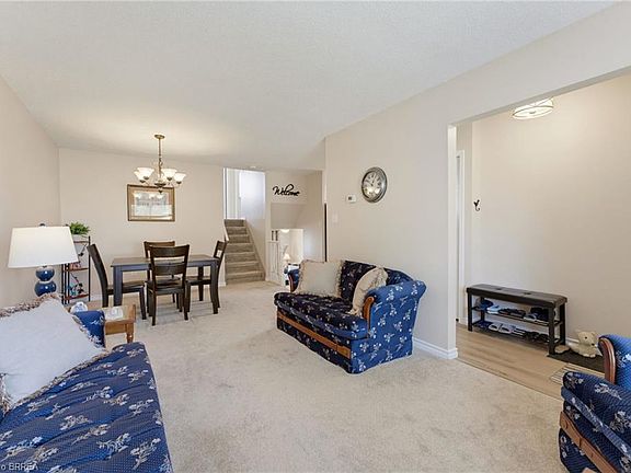 5th image of 42 Buchanan Cres