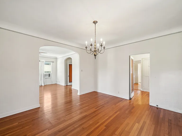 326 E Mistletoe Ave #2 — Photo 11