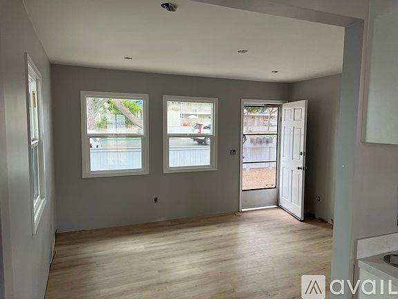 4th image of 1333 Felspar St