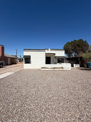 1802 N Laurel Ave Photo 1