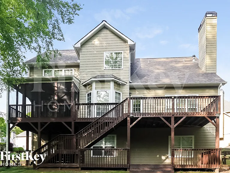 729 Tall Oaks Dr — Photo 15