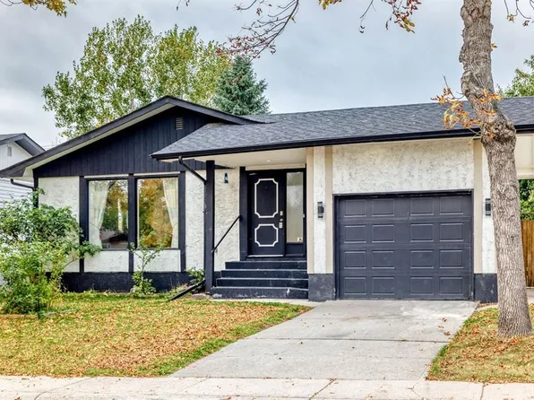 135 E Whiteview Close NE, Calgary, AB T1Y 1R1