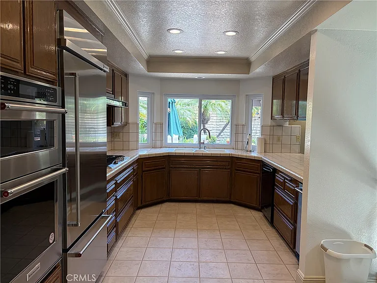18886 Mount Walton Cir — Photo 11