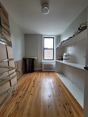 Rented by Lodger Corp | media 21