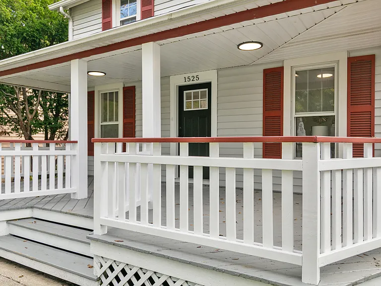 152 Burr Oak Rd — Photo 3