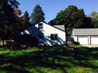 10590 Davisburg Rd, Davisburg, MI 48350