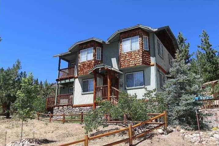 1st image of 694 Circle Ln