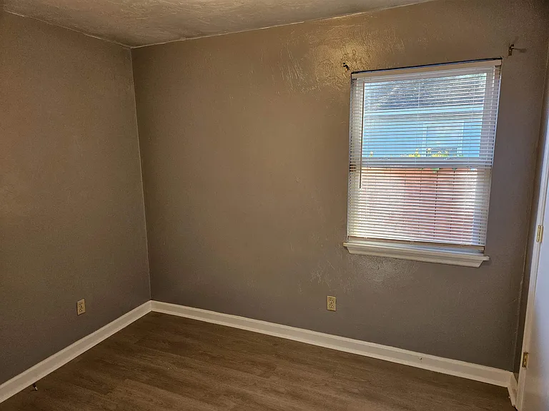 1417 Orange Ave W — Photo 15