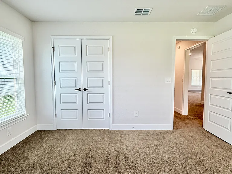 633 W Rexford Dr — Photo 15