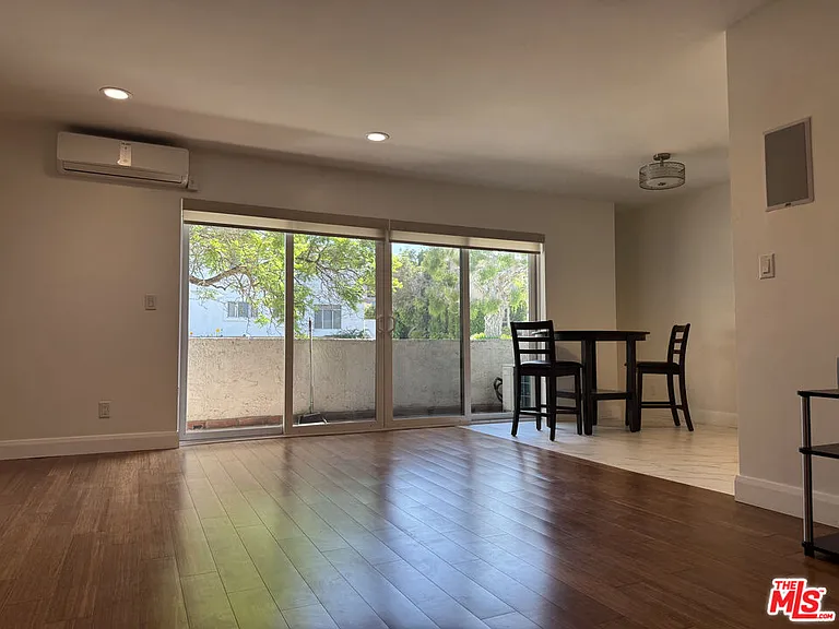 1601 Veteran Ave #101 — Photo 13