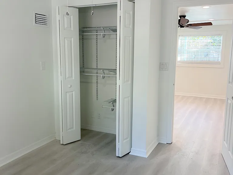 1125 1/2 Cherry St NE #1125-1/2 — Photo 8
