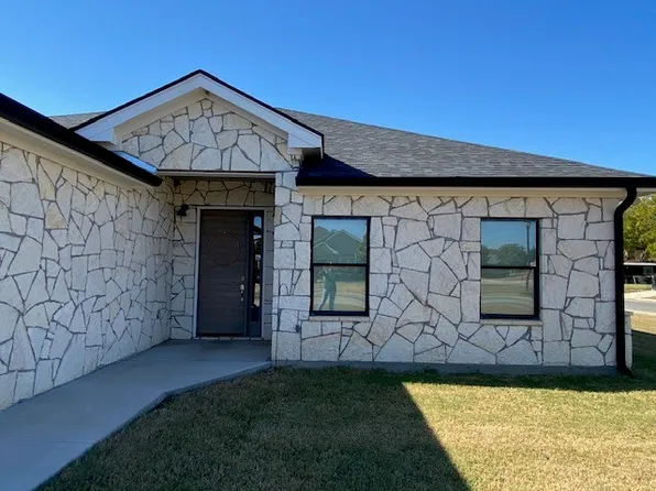2201 Brooke Ln, Brownwood, TX 76801