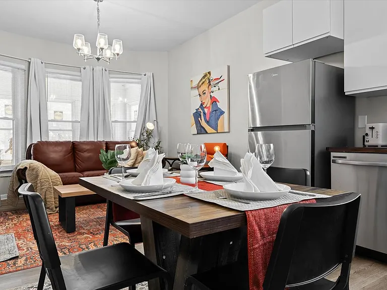 558 Marston St #1 — Photo 11