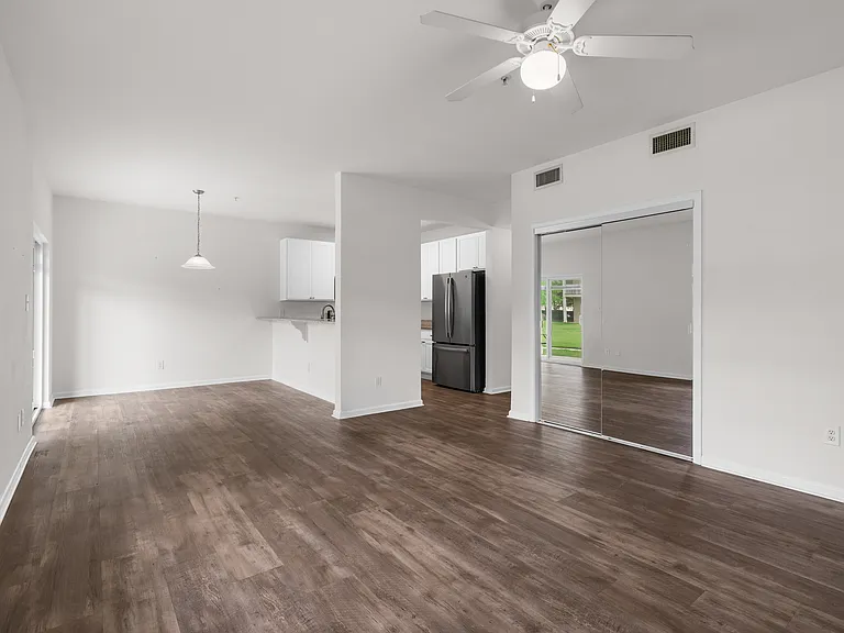 1701 E 1st St #305 — Photo 21