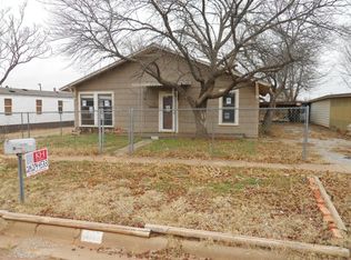 309 W Michigan Ave, Electra, TX 76360